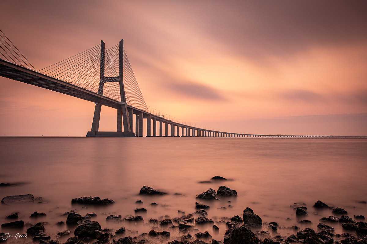 Vasco da Gama Brücke Sonnenaufgang Lissabon Portugal – Jan Geerk Fotograf Basel