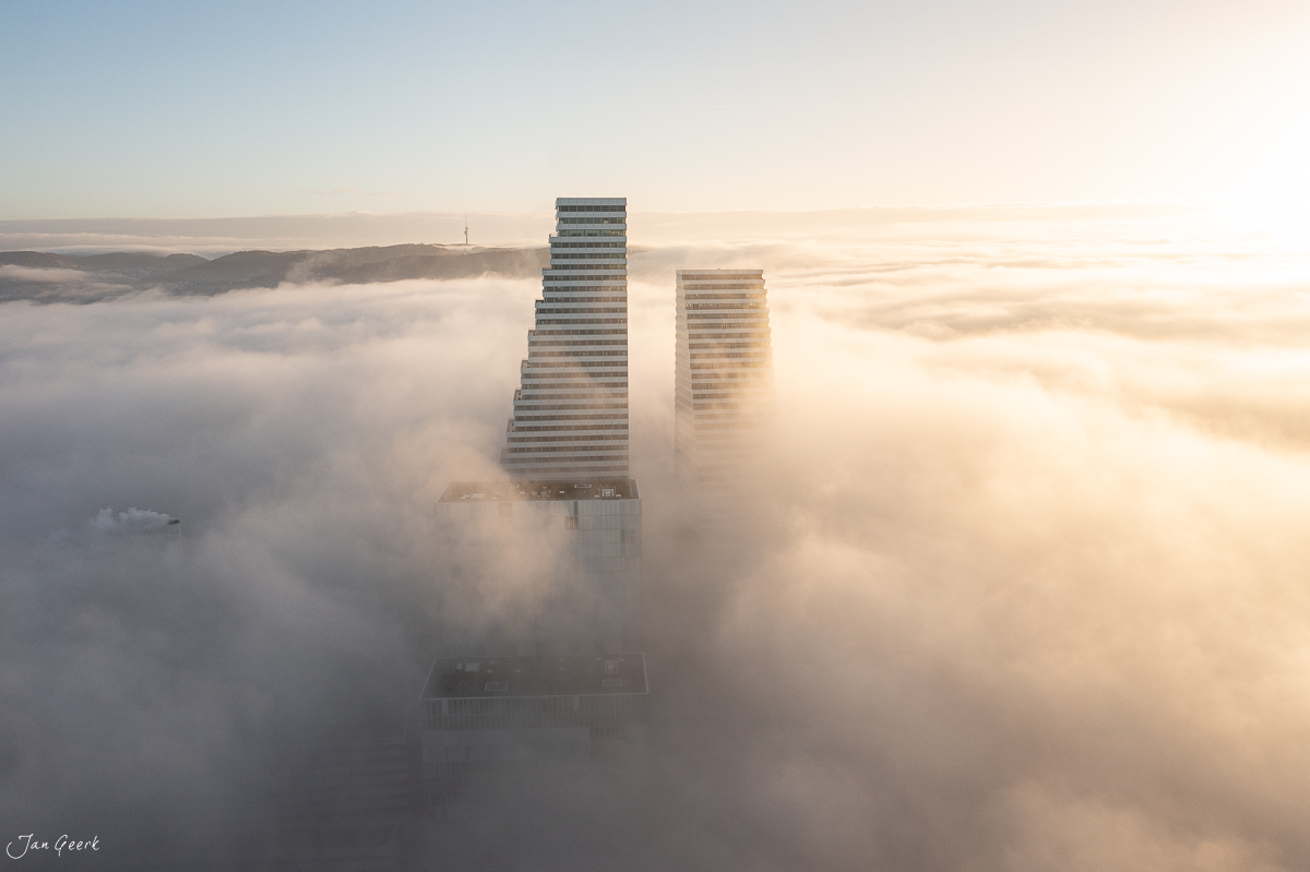 Roche Türme Nebel Sonnenaufgang Basel-Stadt Schweiz Jan Geerk Fotograf Basel
