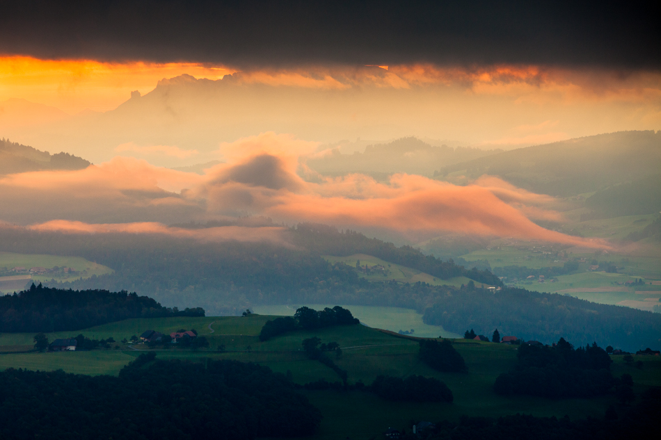 Berglandschaft Bütschelegg Sonnenaufgang Nebel Berner Oberland Schweiz Jan Geerk