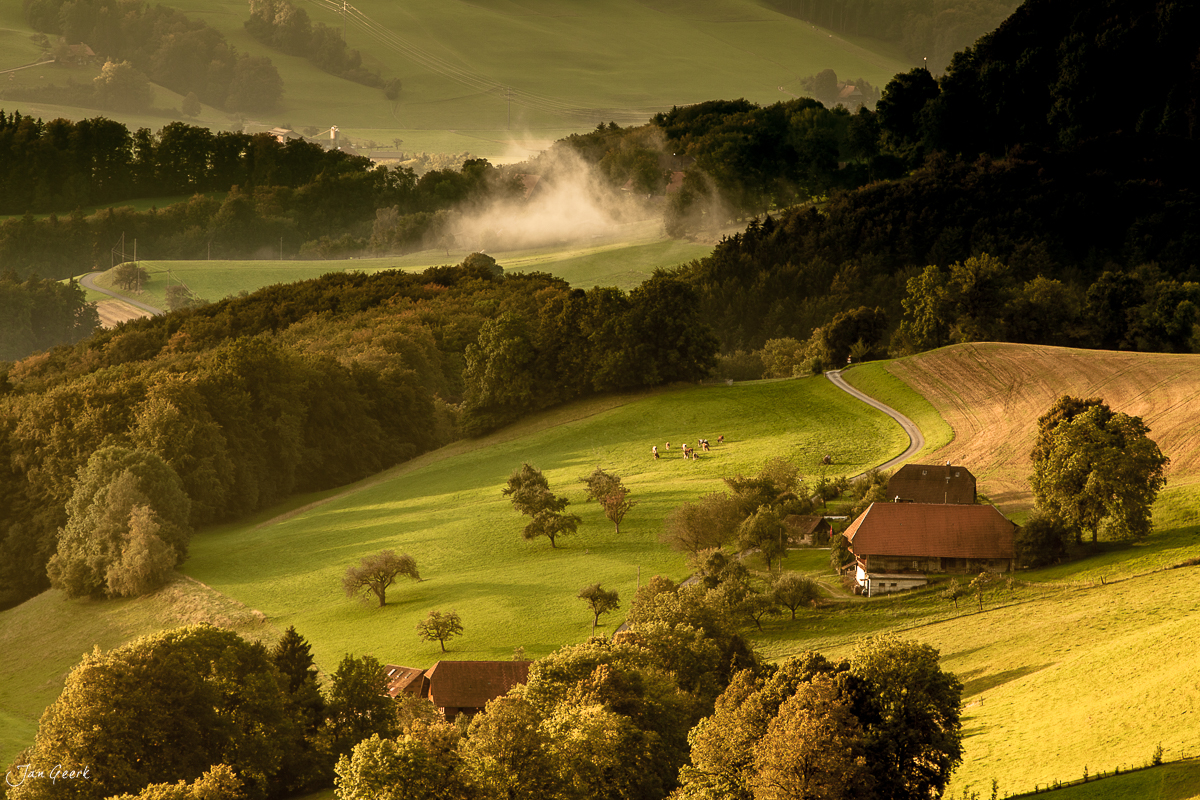 Bergbauernhof Bütschielegg Herbstmorgen Berner Oberland Schweiz Jan Geerk