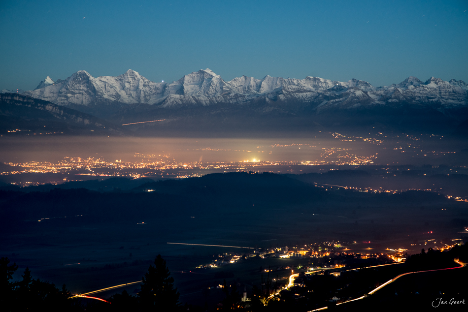 Alpenpanorama Buetschelegg mit Eiger Mönch und Jungfrau in Herbstlichtstimmung Berner Oberland Schweiz Jan Geerk Fotograf Basel