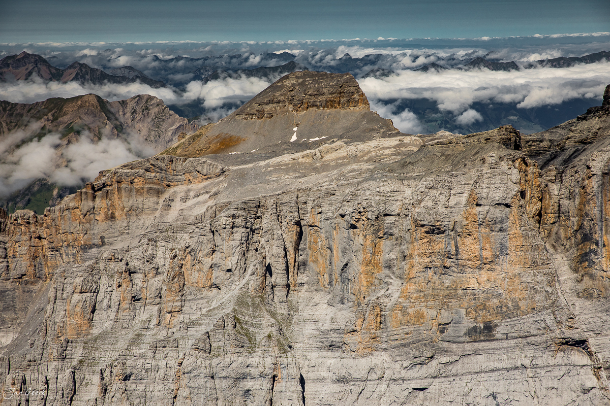 Kalkfelsen und Gletscher in der Jungfrau Region bei Sommerlicht, Berner Oberland Schweiz – Jan Geerk Fotograf Basel