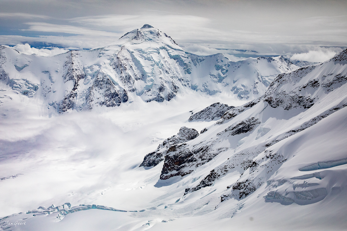 Schneebedeckte Berglandschaft Jungfraujoch Frühjahr Berner Oberland Schweiz – Jan Geerk Fotograf Basel