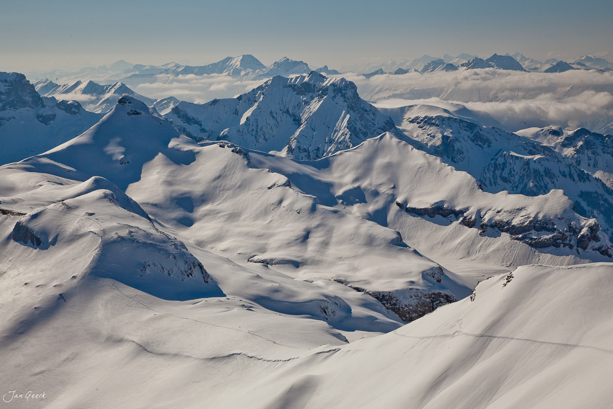 Schneebedeckte Berglandschaft Mürren Berner Oberland Wintermorgen Schweiz Jan Geerk Fotograf Basel