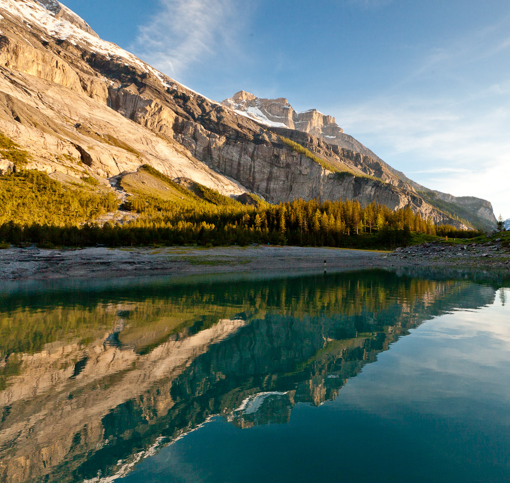 Oeschinensee Spiegelung Berge Sommer Kandersteg Berner Oberland Schweiz Jan Geerk Fotograf Basel