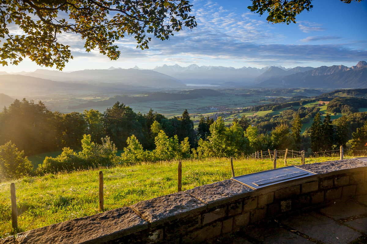 Bütschelegg Alpensicht Herbst Sonnenaufgang Berner Oberland Schweiz – Jan Geerk Fotograf Basel