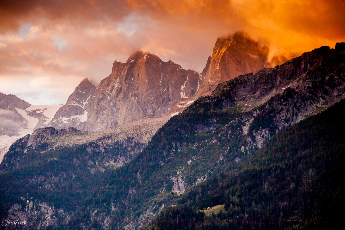 Bergell Alpengipfel Sonnenaufgang Graubünden Schweiz Jan Geerk Fotograf Basel