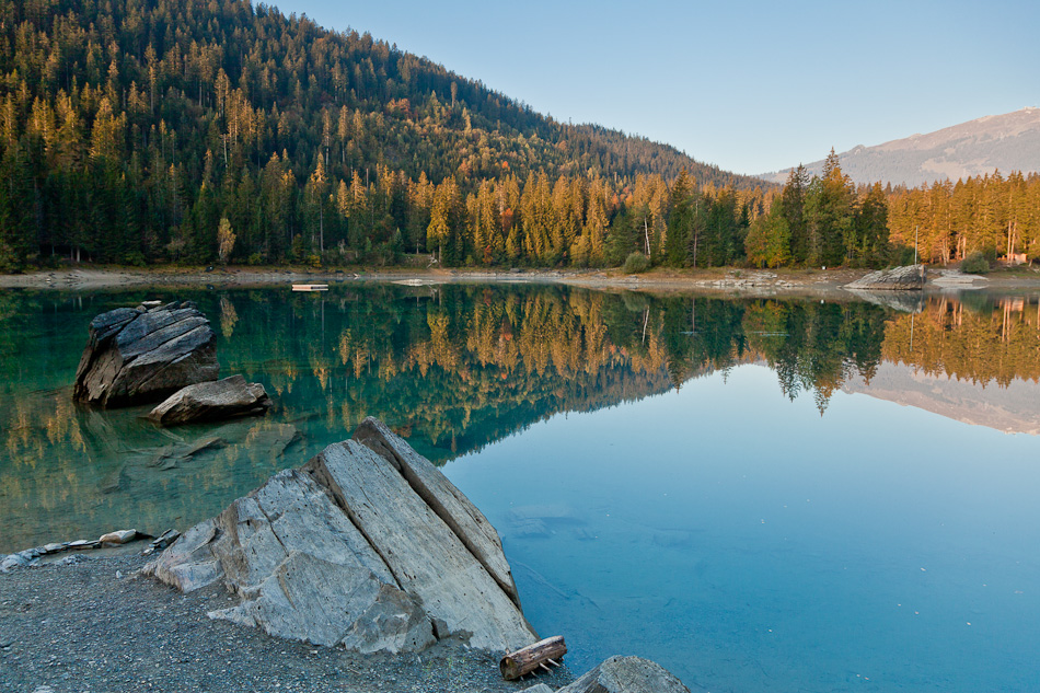 Caumasee Flims Lärchenwald Herbst Graubünden Schweiz – Jan Geerk Fotograf Basel