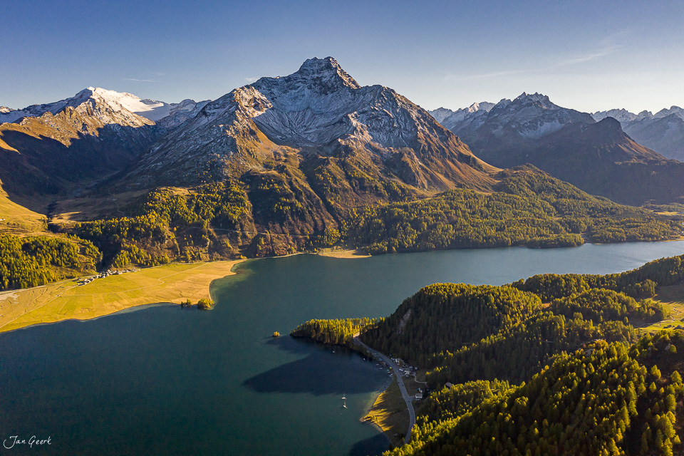 Silsersee mit Piz da la Margna im Herbstlicht, Engadin Graubünden Schweiz – Jan Geerk Fotograf Basel