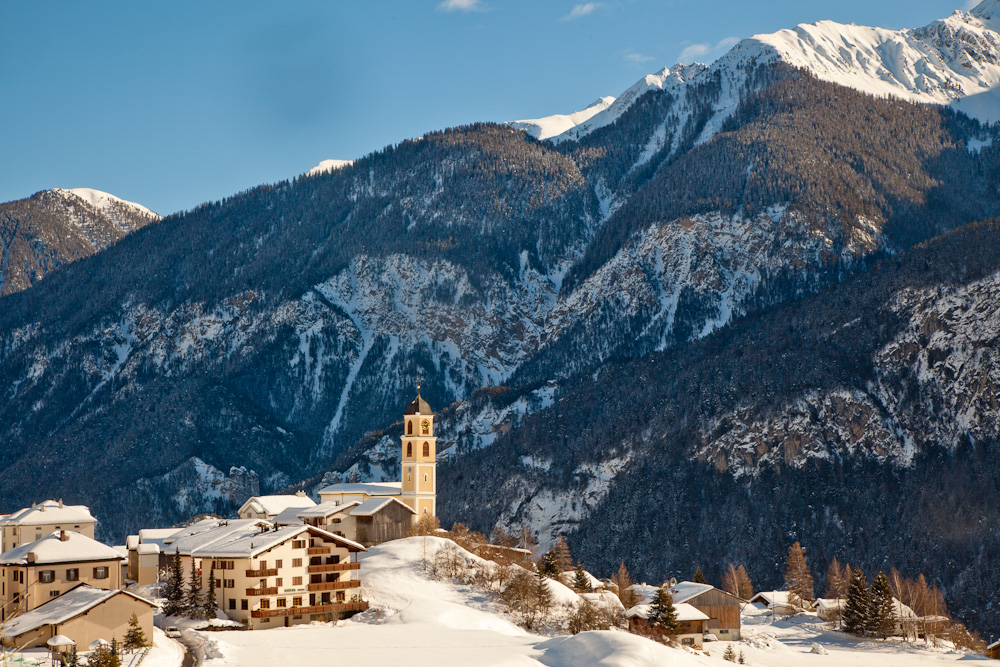 Lenzerheide Filisur Bergdorf Kirche Schnee Winter Graubünden Schweiz Jan Geerk Fotograf Basel