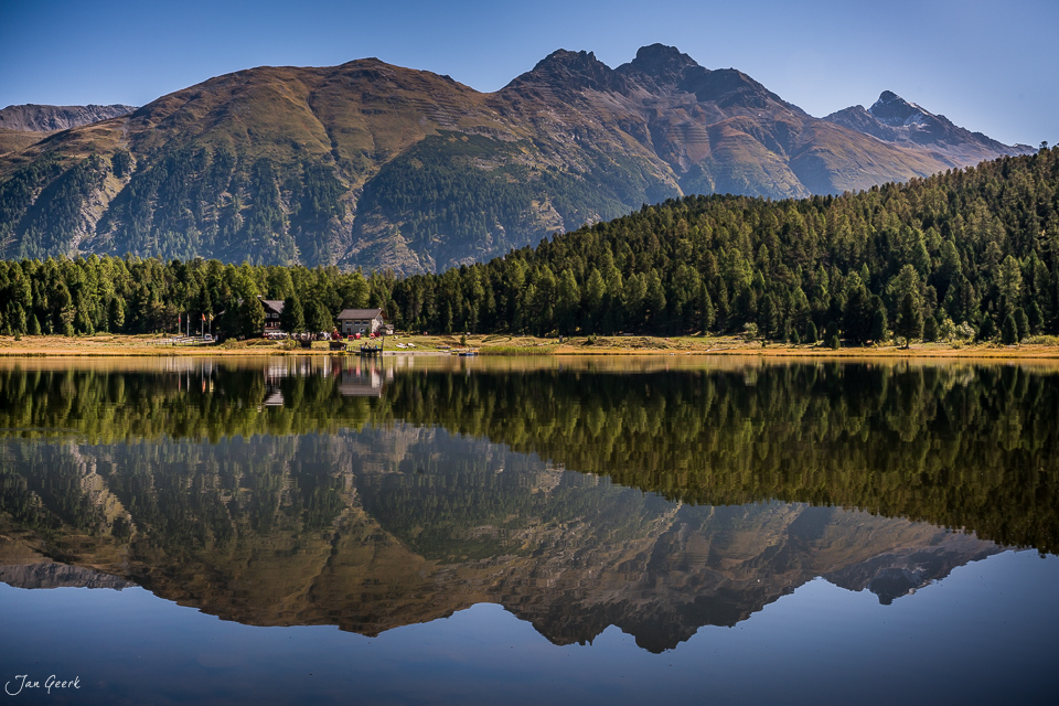 Stazersee mit spiegelndem Bergsee, Bergpanorama im Oberengadin, Sommerstimmung Graubünden Schweiz – Jan Geerk Fotograf Basel