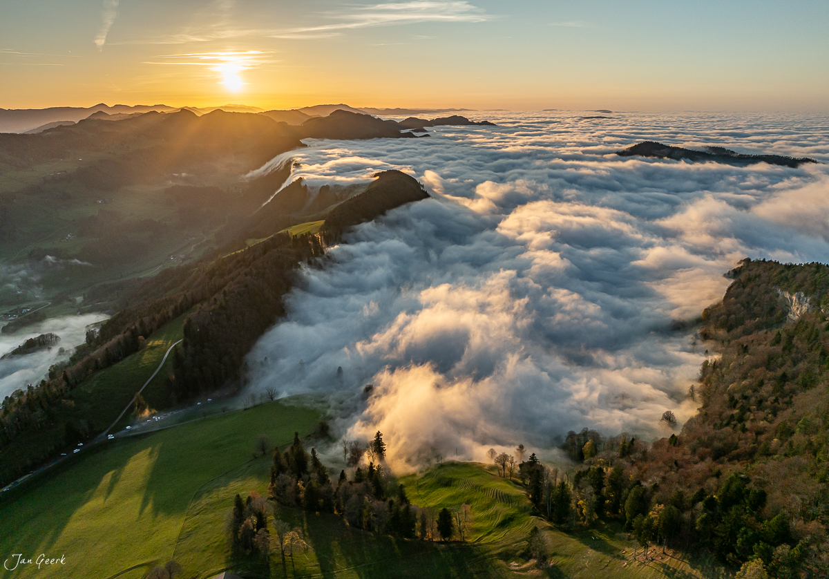 Nebelmeer über Waldweid im Herbst, Baselbiet Schweiz – Jan Geerk Fotograf Basel