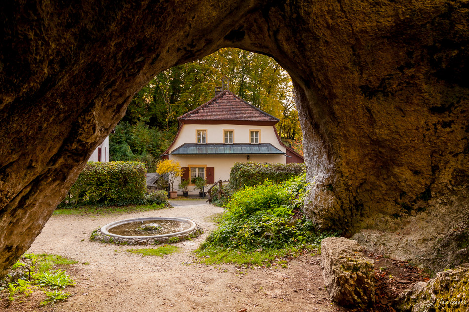 Ermitage Arlesheim Höhle Herbst Baselland Schweiz Fotograf Jan Geerk Basel