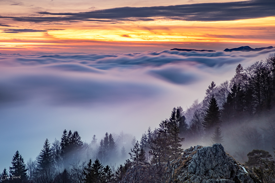 Nebelmeer über Wäldern Nordwestschweiz Winter Sonnenaufgang Schweiz Jan Geerk Fotograf Basel