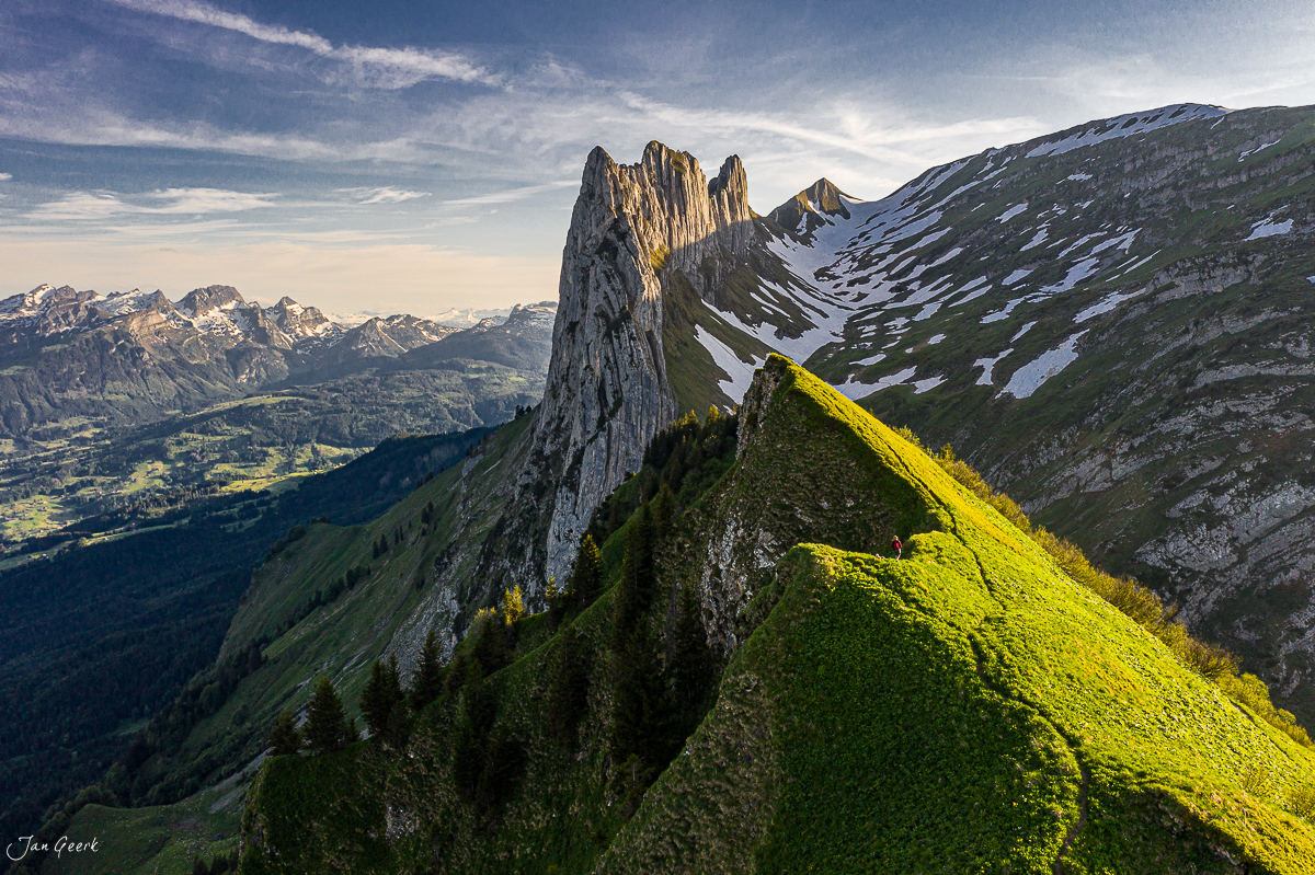 Kreuzberge Felsformation Appenzell Alpen Alpstein grüne Bergwiesen Sommer Schweiz Jan Geerk Fotograf Basel