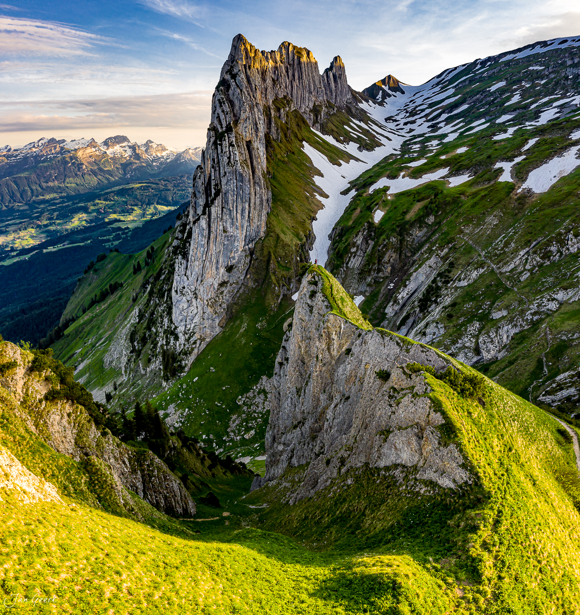 Kreuzberge mit Säxer Lücke und Kreuzberge grüne Alpenweiden Ostschweiz Schweiz Jan Geerk Fotograf Basel