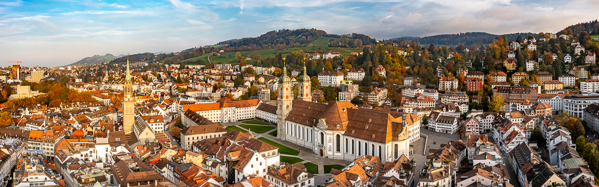 Luftaufnahme St. Gallen mit Kathedrale Herbst Ostschweiz Schweiz Jan Geerk Fotograf Basel