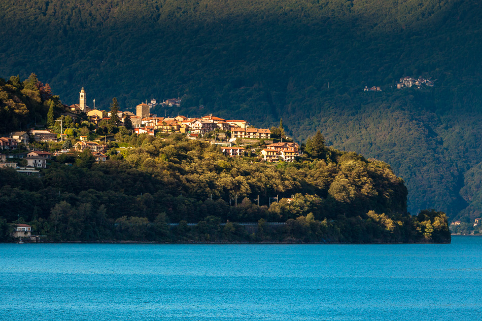Bergdorf Bolle am Lago Maggiore Sommer Tessin Schweiz Jan Geerk Fotograf Basel