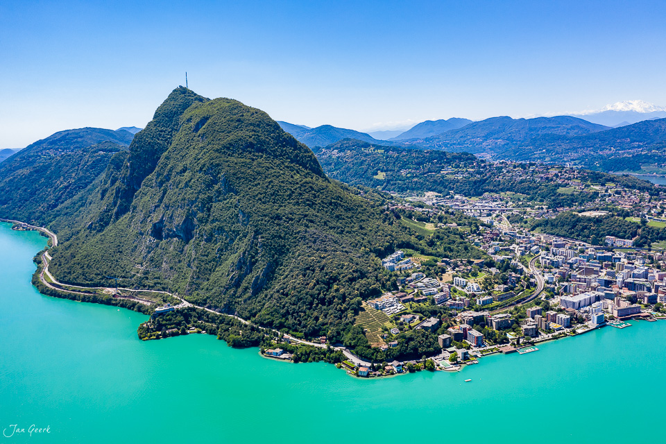Luftaufnahme Lugano Lago di Lugano Sommer Tessin Schweiz – Jan Geerk Fotograf Basel