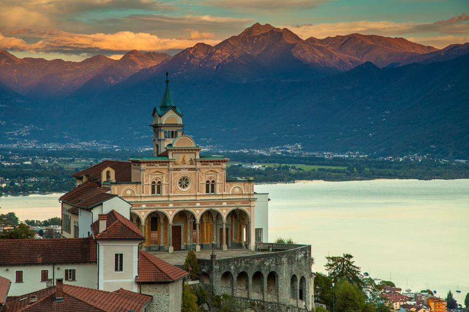 Madonna del Sasso Kirche Locarno Lago Maggiore Alpensüdseite Tessin Schweiz Jan Geerk