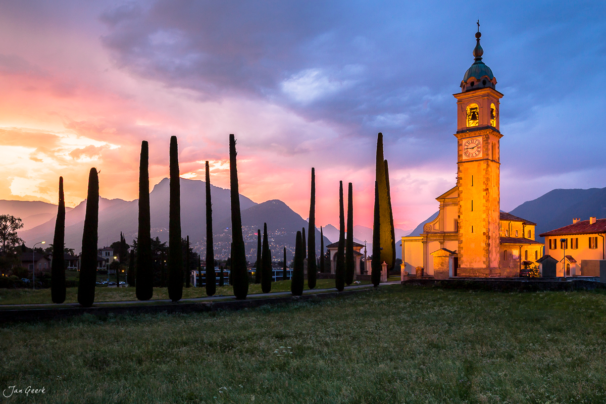 Kirche Maggia Maggiatal Sonnenuntergang Tessin Schweiz Jan Geerk Fotograf Basel