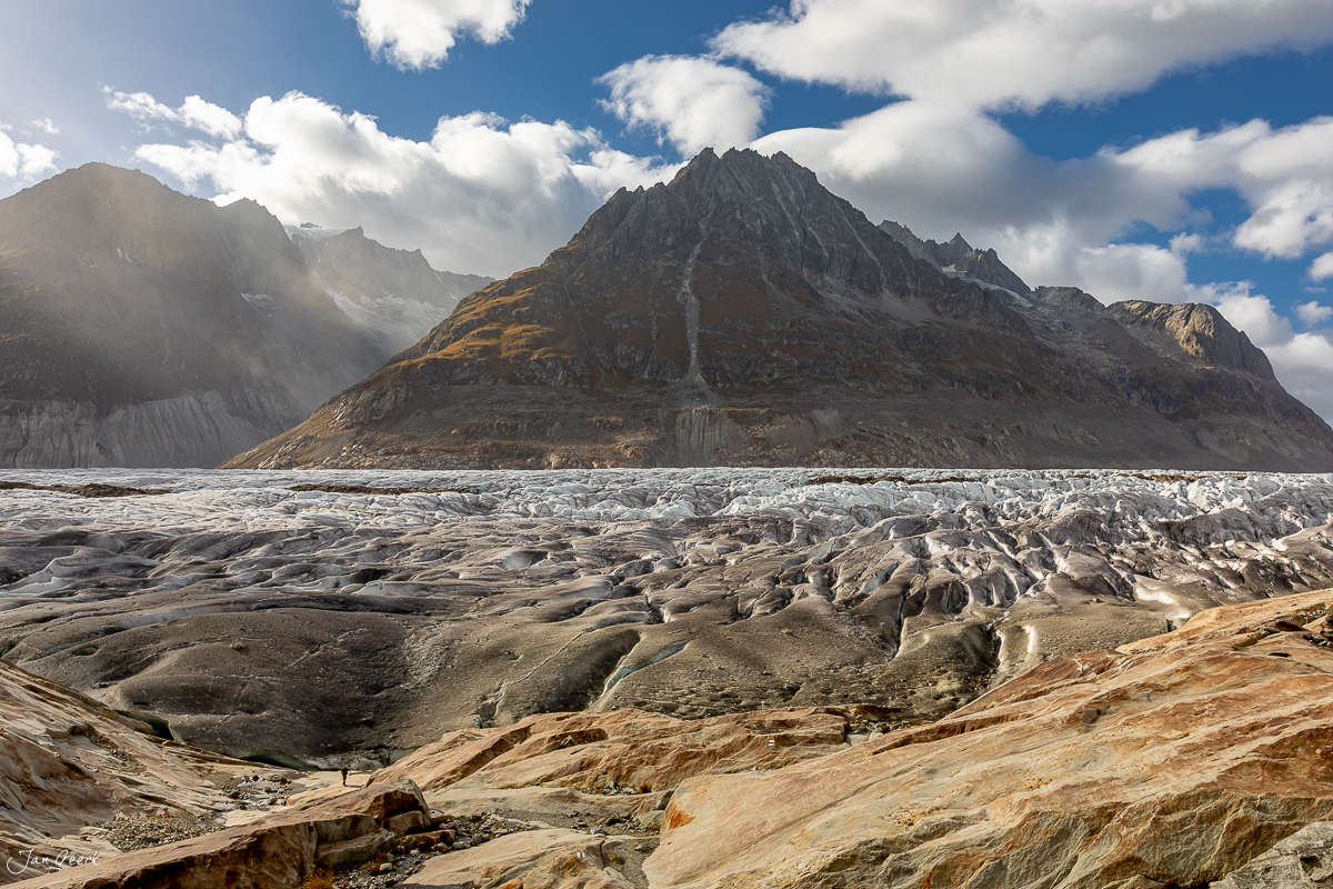 Aletschgletscher mit Gletschereis und Bergspitzen bei Herbstwetter in der Schweiz – Jan Geerk Fotograf Basel