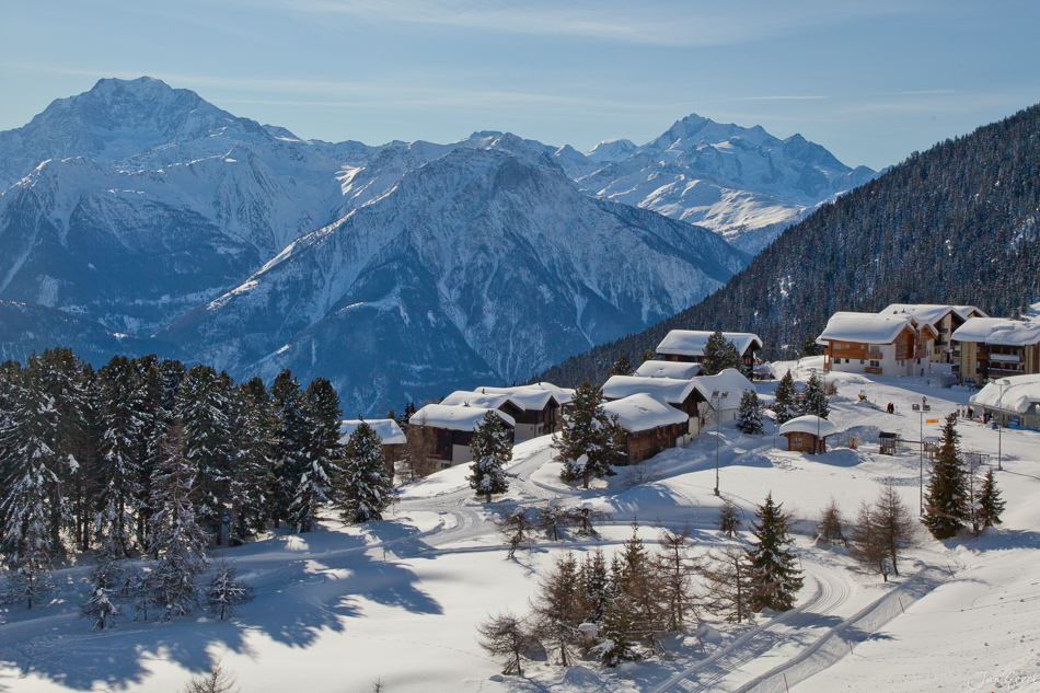 Bettmeralp Winterdorf Schnee Alpengipfel Wallis Schweiz – Jan Geerk Fotograf Basel