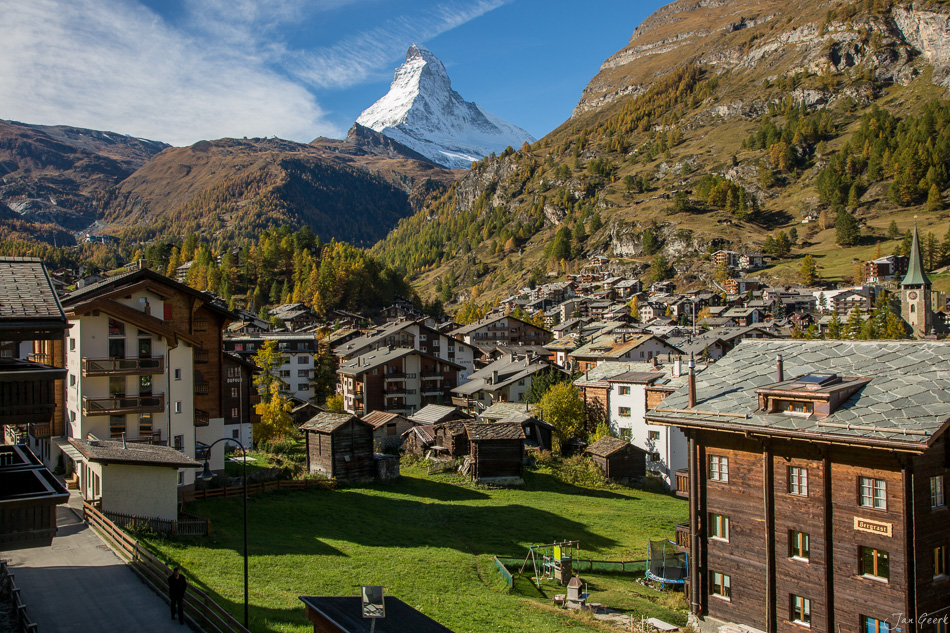 Bergdorf Zermatt mit Matterhorn im Herbst, Wallis Schweiz – Jan Geerk Fotograf Basel
