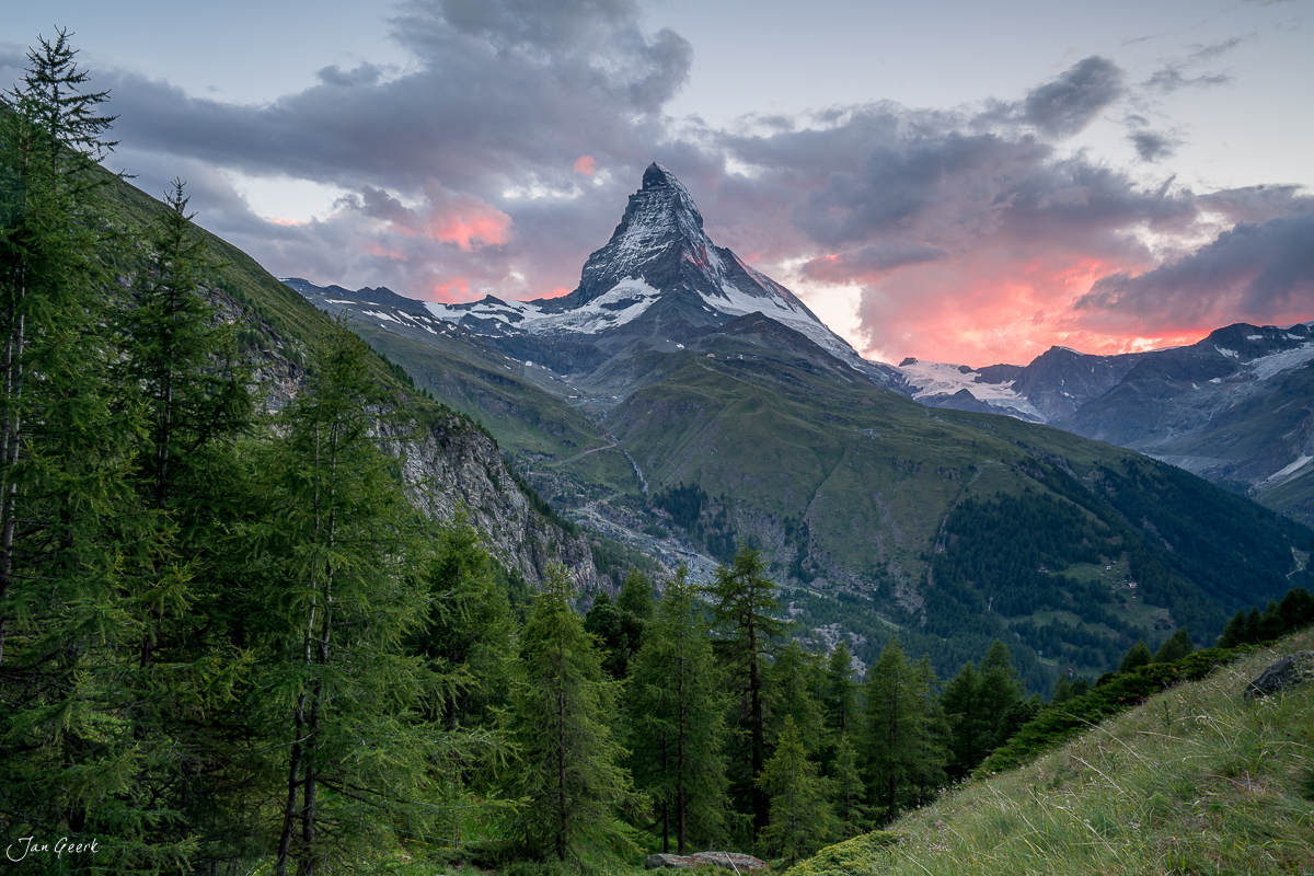 Matterhorn Riffelalp Alpental Sonnenuntergang Sommer Wallis Schweiz Jan Geerk Fotograf Basel