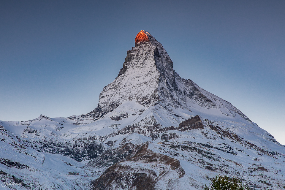 Matterhorn im Schnee mit Winterlandschaft, Zermatt Wallis Schweiz – Jan Geerk Fotograf Basel