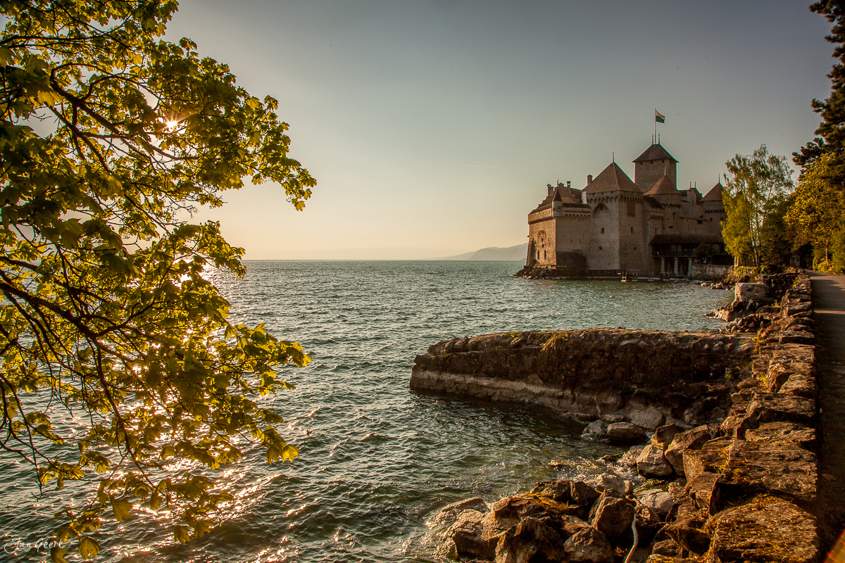 Schloss Chillon am Genfersee in Herbstlicht, Westschweiz, Schweiz – Jan Geerk Fotograf Basel