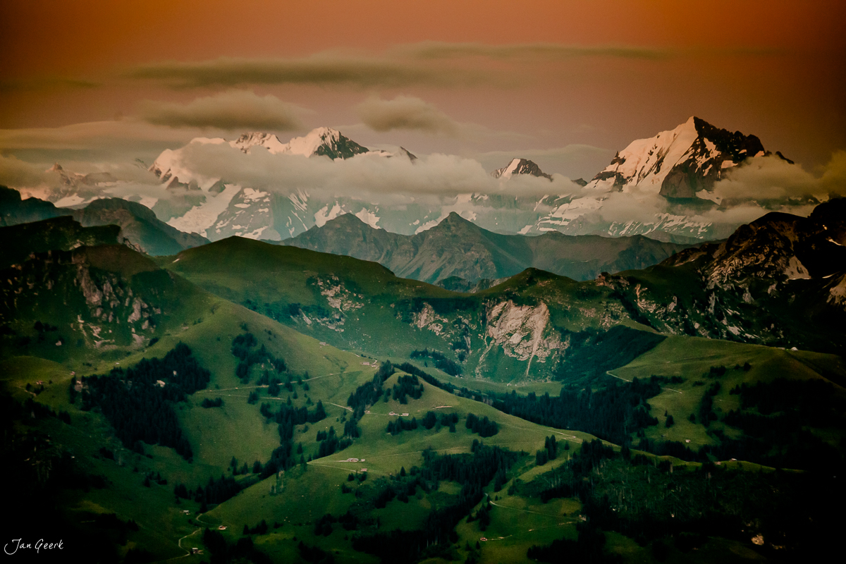 Gastlosen Alpweiden Sommerlicht Freiburger Voralpen Kanton Freiburg / Fribourg Schweiz – Jan Geerk Fotograf Basel