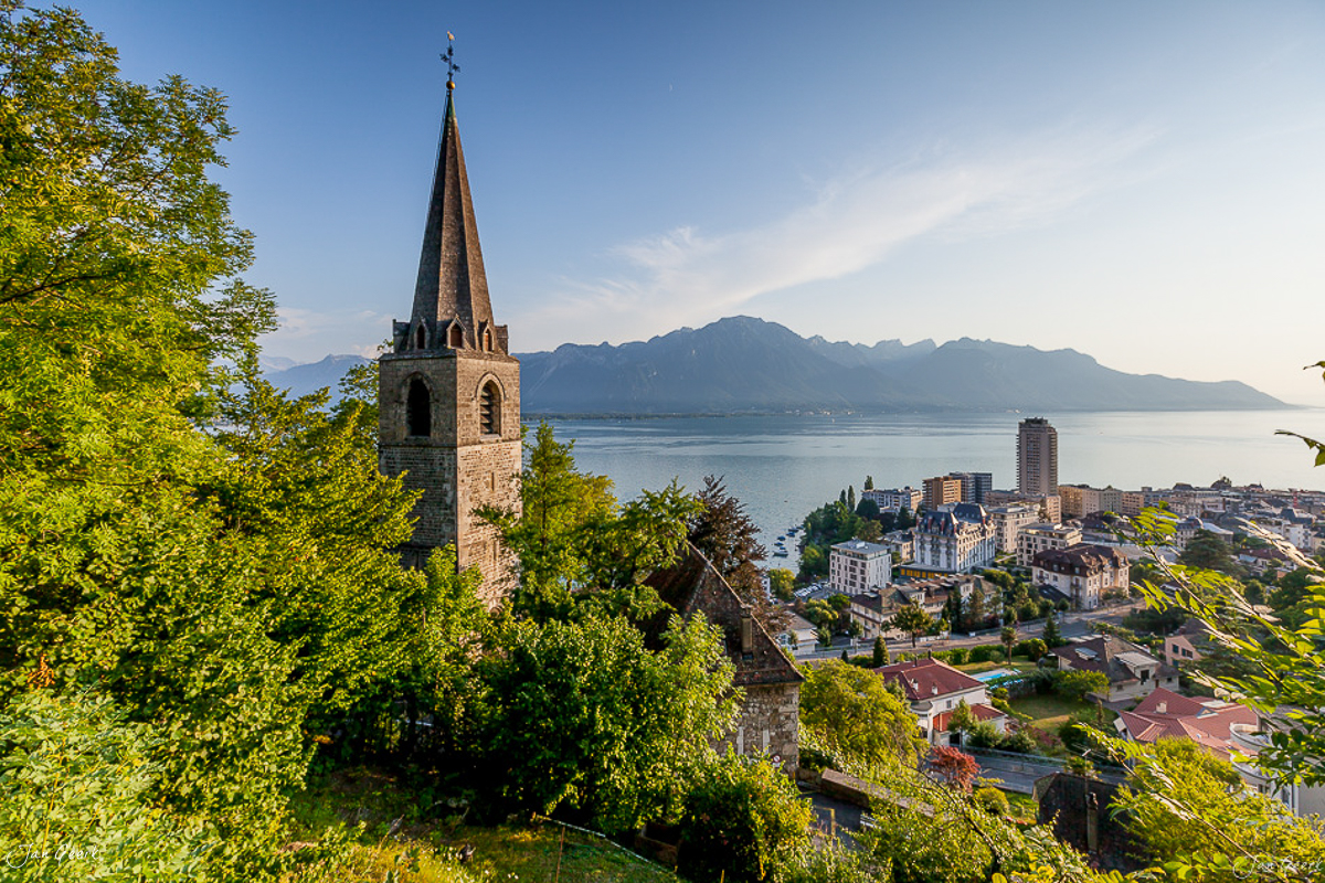 Kirchturm Montreux Genfersee Alpen Herbst Waadt Schweiz – Jan Geerk Fotograf Basel