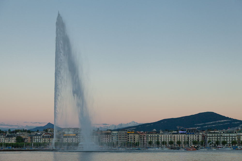 Jet d'Eau Genf Abendrot Westschweiz Schweiz Jan Geerk Fotograf Basel