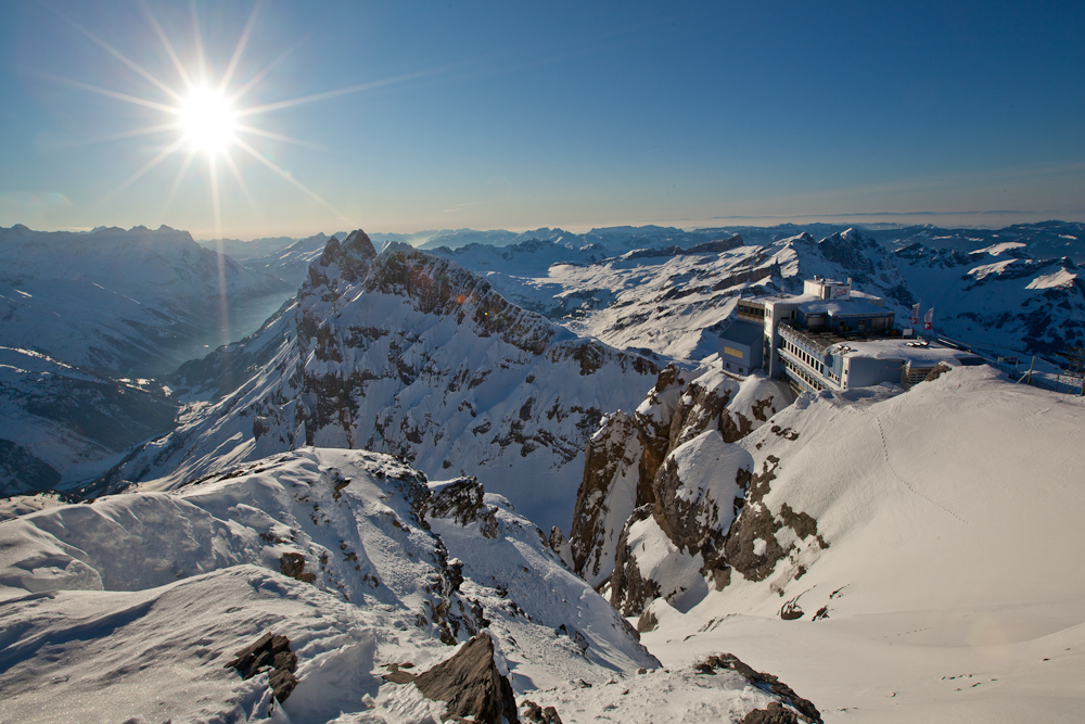 Engelberg Titlis Bergstation Schnee Winterlandschaft Zentralschweiz Schweiz Jan Geerk Fotograf Basel