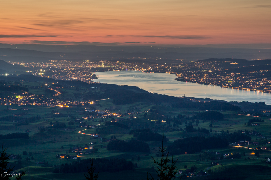 Hirzel Drumlinlandschaft Dämmerung Zentralschweiz Luftaufnahme Schweiz Jan Geerk Fotograf Basel