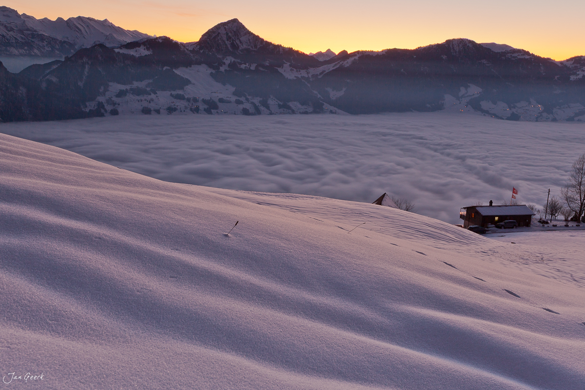 Nebelmeer über Sattel Rigi Sonnenaufgang Winter Innerschweiz Schweiz Jan Geerk Fotograf Basel