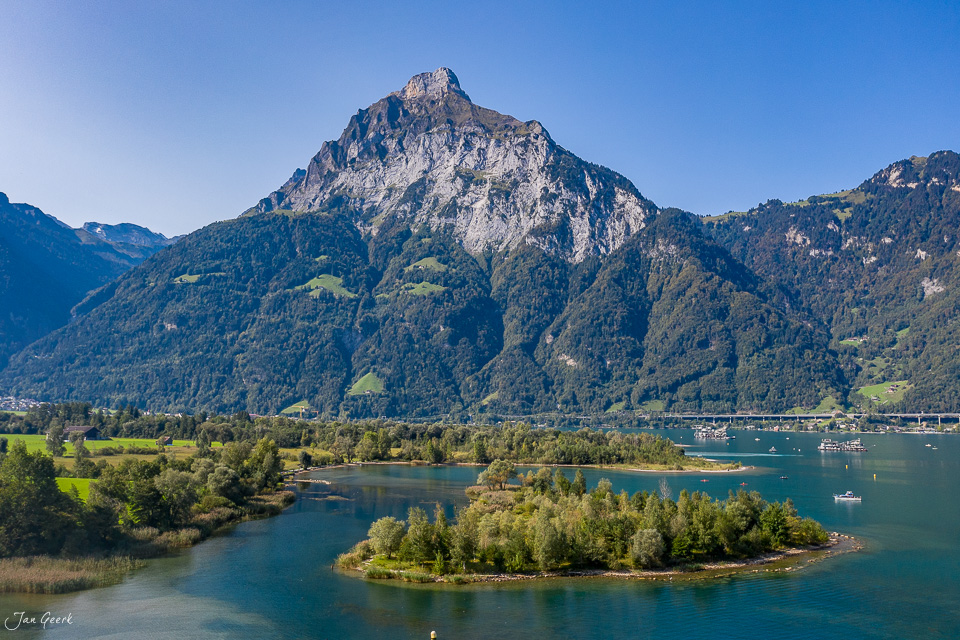 Bergsee mit Berghang, Blaubach, Sommerstimmung Zentralschweiz Schweiz – Jan Geerk Fotograf Basel