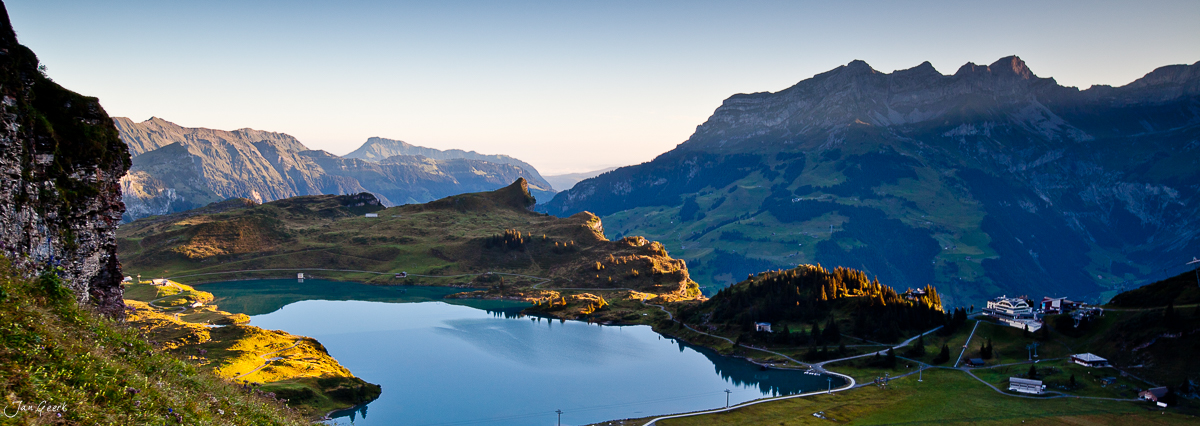 Trübsee Bergsee Sonnenaufgang Alpenpanorama Engelberg Zentralschweiz Schweiz – Jan Geerk Fotograf Basel
