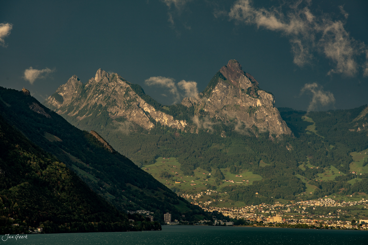 Arth Mythen Zugersee goldenes Abendlicht Zentralschweiz Schweiz – Jan Geerk Fotograf Basel
