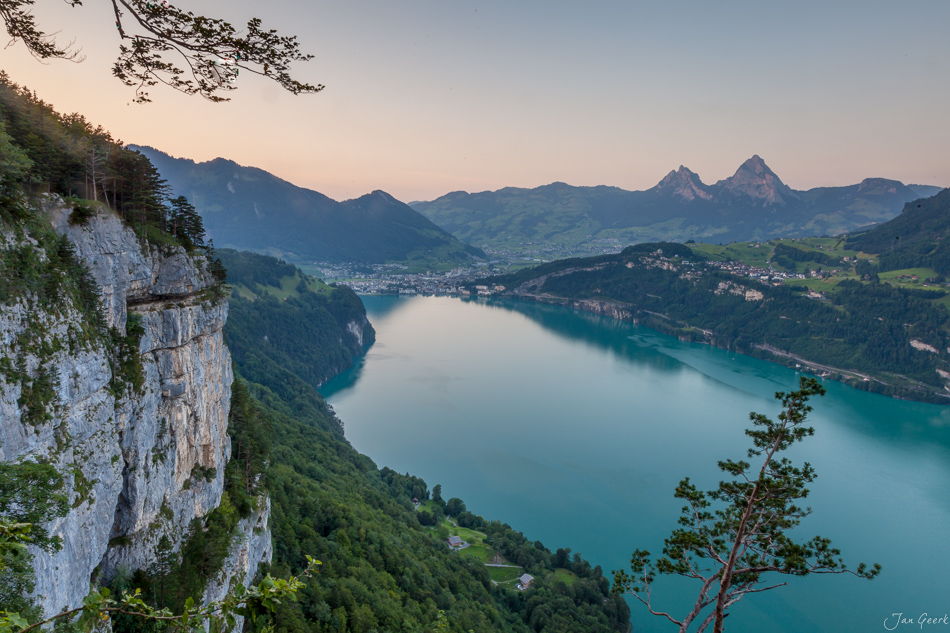 Vierwaldstättersee Urnersee Mythen Morgenrot Sonnenaufgang Zentralschweiz Schweiz – Jan Geerk Fotograf Basel