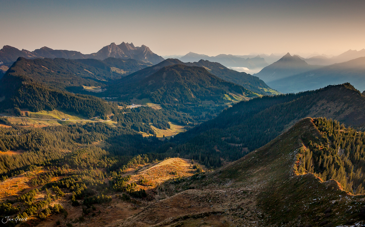 Herbstliche Alplandschaft Entlebuch Fürstein Glaubenberg Luzern Schweiz Fotograf Jan Geerk