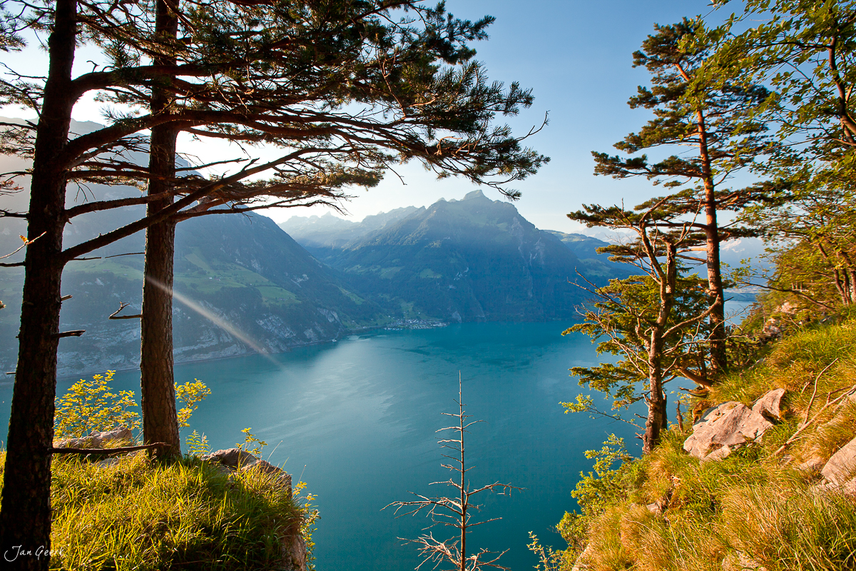 Urnersee Herbst Bergpanorama Zentralschweiz Schweiz – Jan Geerk Fotograf Basel