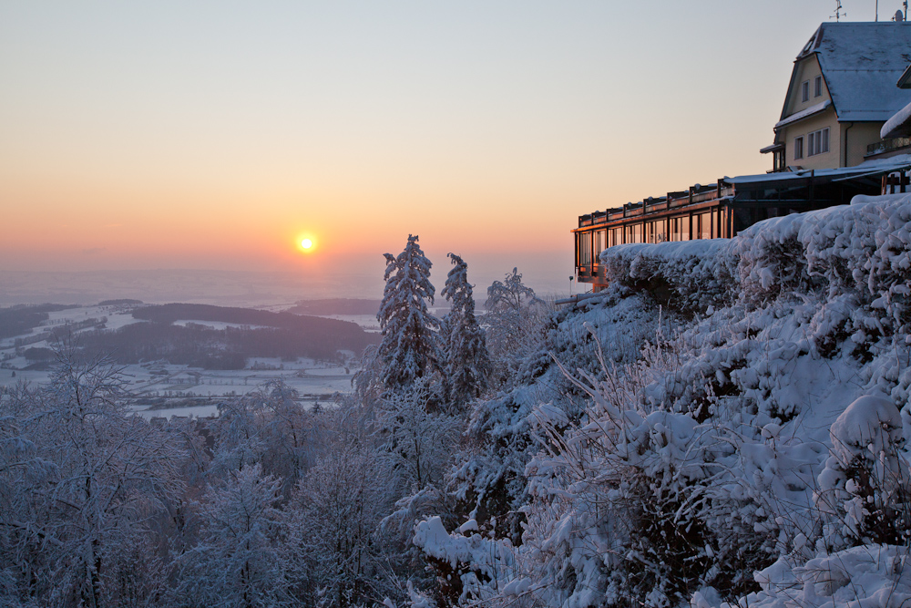 Uetliberg Sonnenaufgang Schnee Winterlandschaft Zürich Schweiz – Jan Geerk Fotograf Basel