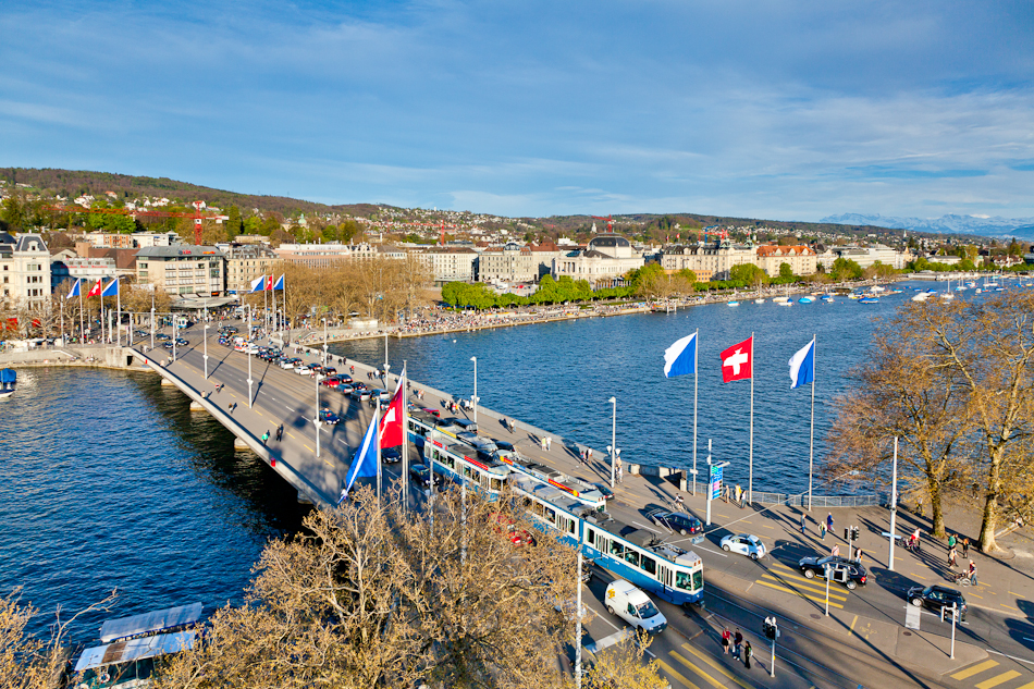 Zürich Hafenpromenade Seeufer Frühjahr Blick Schweiz – Jan Geerk Fotograf Basel