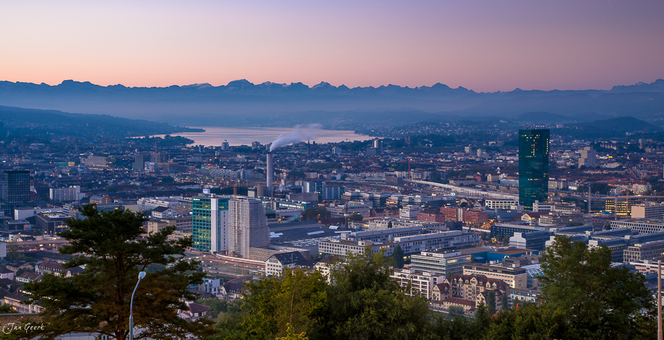 Zürich Skyline Morgenlicht Blick vom Uetliberg Zürich Schweiz Jan Geerk Fotograf Basel